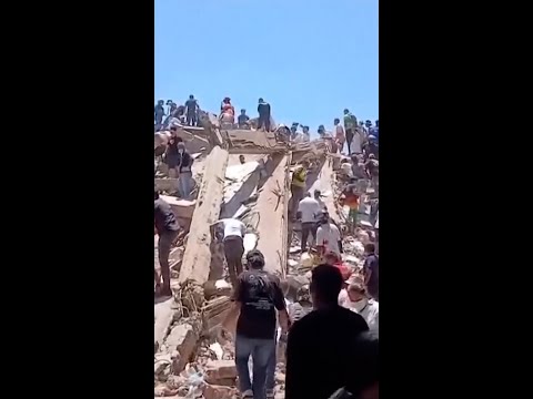 Colombia earthquake kills more than 100 people