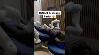 Trying out the new ROBOT massage parlor in #losangeles 🤯 #thingstodo #activity