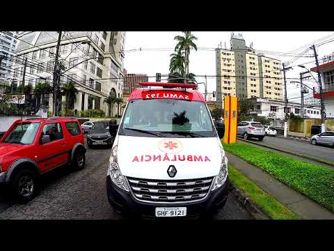 Como agir quando uma ambulância aparece no retrovisor