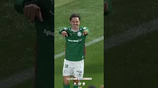 Mauricio dominou e finalizou para abrir o placar para o Palmeiras, 1 a 0, contra o São Paulo #Shorts
