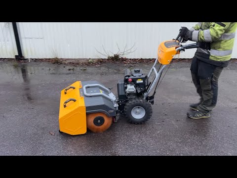 STIGA SWS 800 GE motorová zametacia metla s elektroštartom