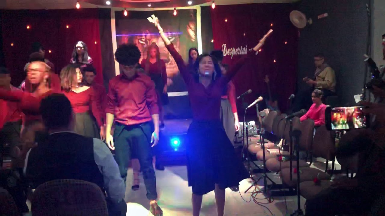 Abertura do congresso de Jovens| Aviva-me -Jessica Augusto