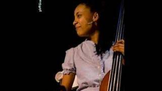 Esperanza Spalding:  Ponta de Areia