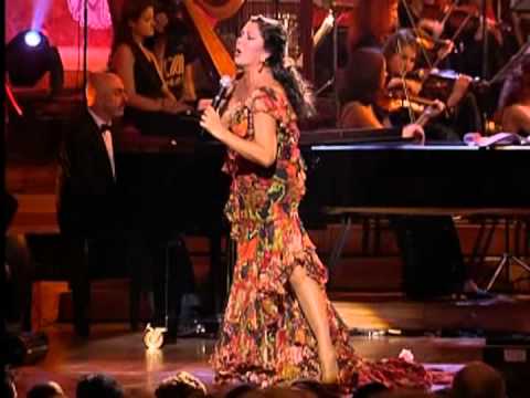 Videoclip de Yo Soy... Esa — Isabel Pantoja