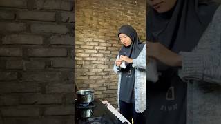 Download lagu Making pearl porridge, this was a snack when I was in elementary school, now no one sells it anym... mp3 Download lagu Making pearl porridge, this was a snack when I was in elementary school, now no one sells it anym... mp3