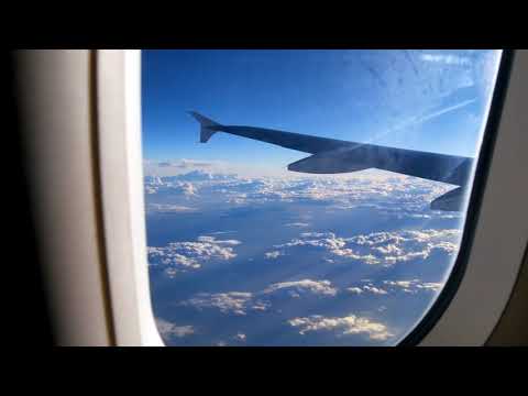 Las nubes desde la ventanilla del avión - Vídeos sin derechos de autor CCO