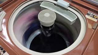 Download lagu The 1965 Wards Signature Automatic Washer - Full Cycle mp3