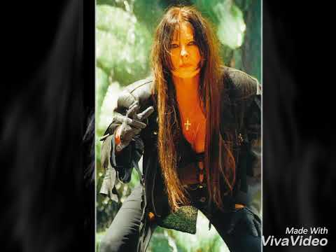 Jutta Weinhold - Queen and Priest