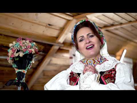 Corina Szatmari - Doi bătrâni îngândurați (Oficial video 2021/2022)