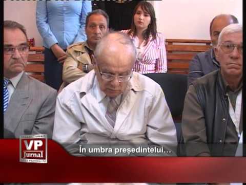 În umbra președintelui…