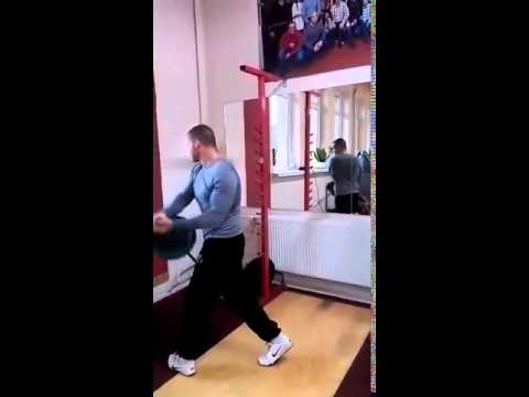 Jak budować mięśnie z ciężarkami Mięsień nogi mężczyzna wideo