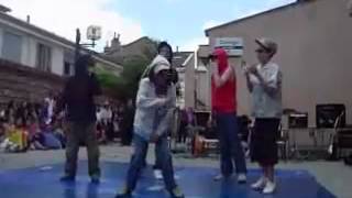 Big Flo et Oli au collège !