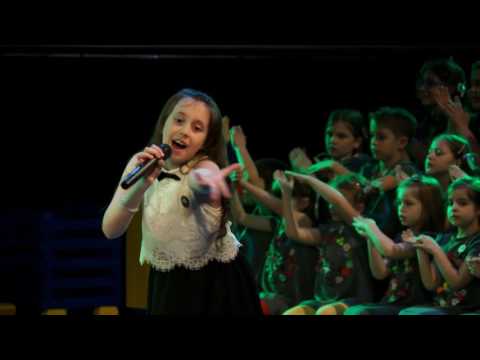 8* FESTIVA ŠARENI VOKALI 2017 - Jana Crnomarković / Izrašćemo mi u ljude