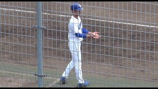 20190626 英智(D)二軍外野守備走塁コーチのサードベースコーチャーの様子(サイン出し) 2