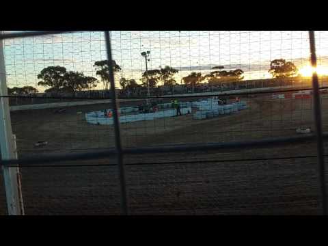 Modlites feature 11-6-2017 Waikerie