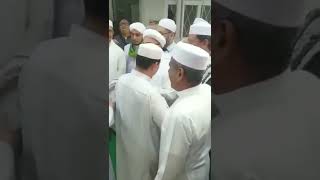 Download lagu Habib Rizieq Shihab Tersenyum mp3