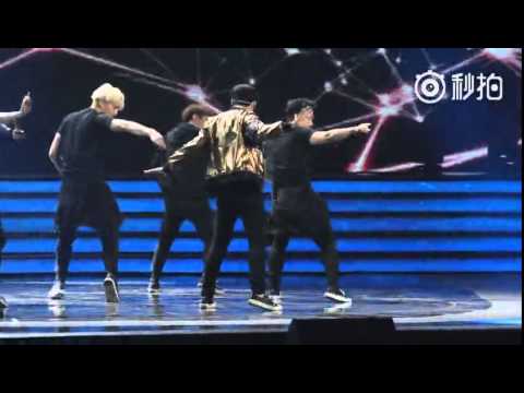 [FANCAM] 151231 ZHANG YIXING -MYM (MISS YOU MUCH) @ DRAGON TV NEW YEAR COUNTDOWN