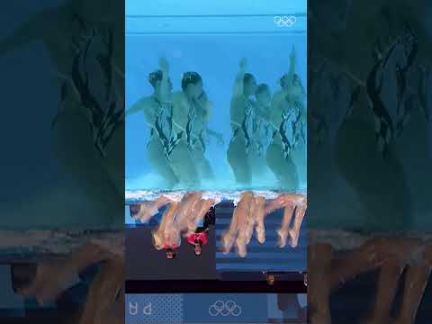 What if you watched artistic swimming upside down? 🤔 It's... ƃuᴉɯɯᴉʍs ɔᴉʇsᴉʇɹɐ 🙃