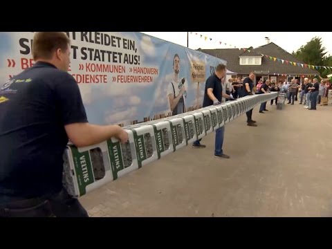 Jetzt wird gestapelt: 4. Deutsche Meisterschaft im horizontalen Bierkistenstapeln