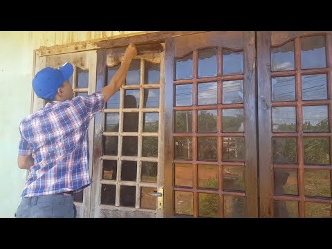 Cách sơn lại cửa gỗ cũ không làm trong nghề vẫn sơn dễ dàng
