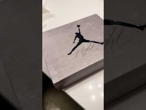 Jordan 4 Retro “Cave Stone” Unboxing | Timeless Heat Out the Box
