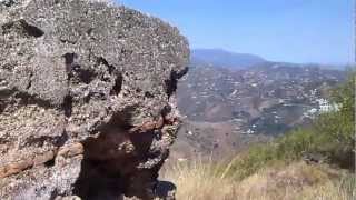 preview picture of video 'View arround Castillo Bentomiz - Andalucia - Espagna - 700 m'