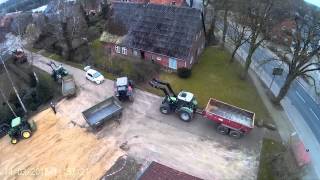 preview picture of video 'Feuerwehr Ebersdorf Pflastert (2) Sand muss her.'