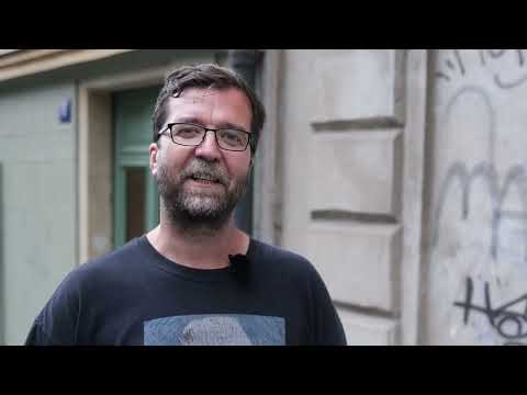 LOVCI: krátký film o tom, jestli úsměv je hřích