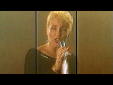 Video thumbnail for Hi’neh Patachti Chalon - הנה פתחתי חלון