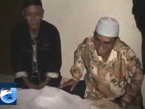 Penyanyi senior Ellya Khadam meninggal dunia