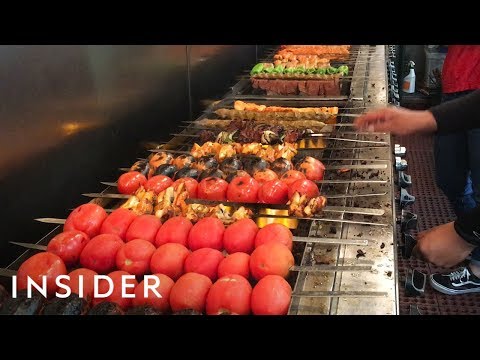 O restaurante persa em Los Angeles é um produto básico há 25 anos