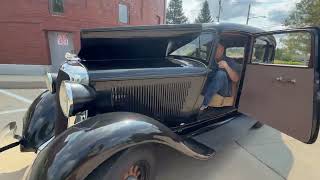 1933 Plymouth Deluxe 4-Door Sedan Idling