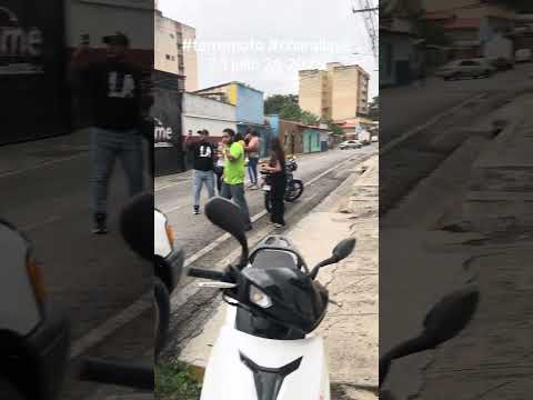 M7.5 Earthquake - street in Charallave, Miranda, Venezuela