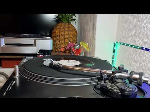 Fast Eddie featuring Sundance - Git On Up - EMI DJ International - 1989 - 7" Record (45 Rpm)