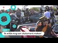 Honderden motorrijders brengen gepeste Puk naar schoolfeest