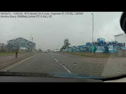 El Mosca truck driver goes wrong way around roundabout