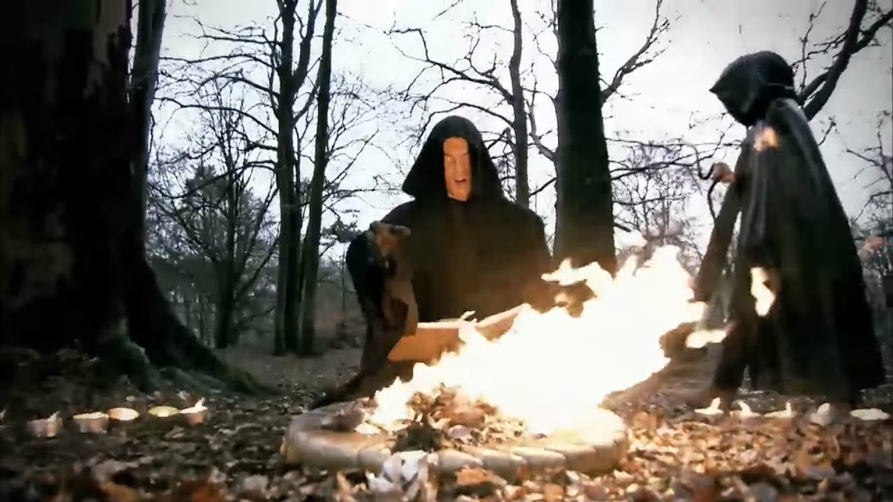 DIMMU BORGIR - The Serpentine Offering (OFFICIAL MUSIC VIDEO) - YouTube