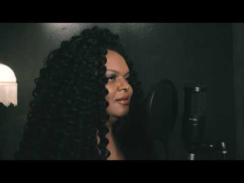 Cecília Bandeira canta Elza Soares - Flores Horizontais