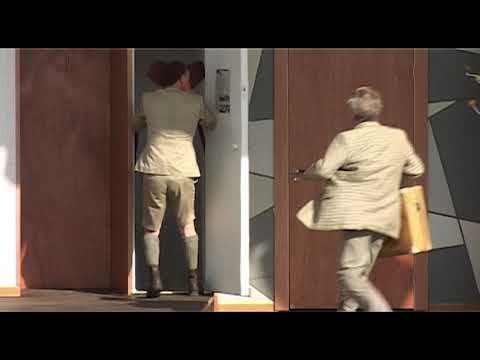 Att komma IN i garderoben