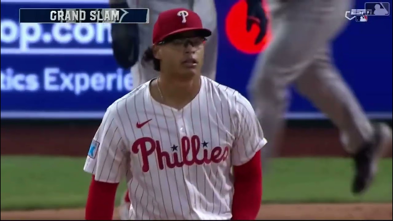 Romy ￼Gonzalez hits a grand slam and brings the Sox up in the lead!!!!! | Boston Red Sox |