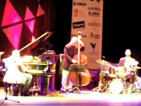 Ellis Marsalis Trio (PJF 2010)