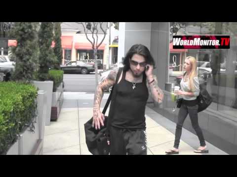 Dave Navarro not in a mood for compliments meets his new girlfriend at Equinox gym
