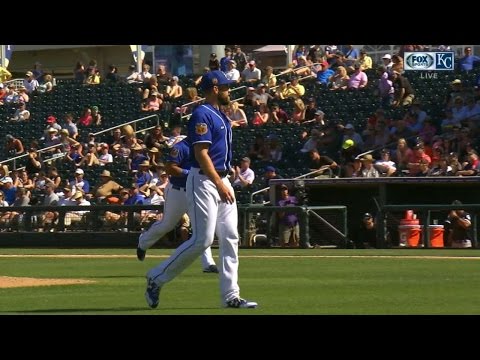 3/28/17: Three solo homers lift Royals over White Sox