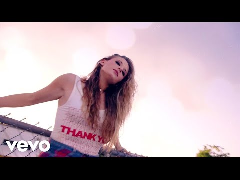 Emily Hackett - Nostalgia (Official Video)