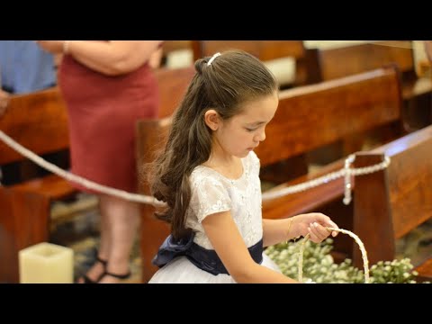 Entrada da florista muito linda com a música clássica do REI LEÃO | Sensacional