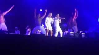 CLÁUDIA LEITE - FAMO$A (BILLIONAIRE) //O SAMBA DA MINHA TERRA //ASSIM VOCÊ MATA O PAPAI-2012/2013