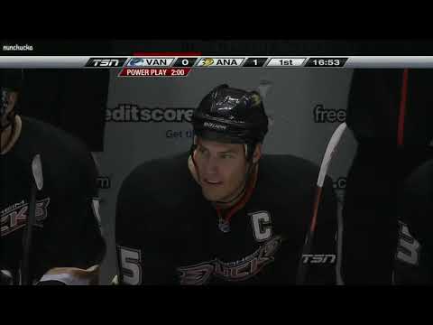 NHL 13.10.2010  Vancouver Canucks - Anaheim Ducks