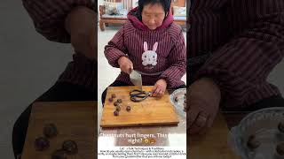Grandma Cracks Chestnuts with a Kitchen Knife – Simple &amp; Effective