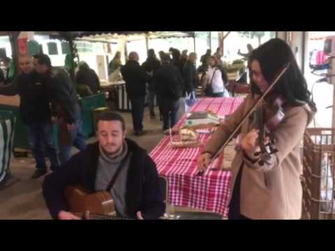 Marseillaise au marché d'Auvers