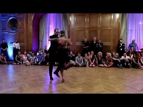 2021 08 21   Pablo Rodriguez & Majo Martirena dance Juan D'Arienzo's No mientas